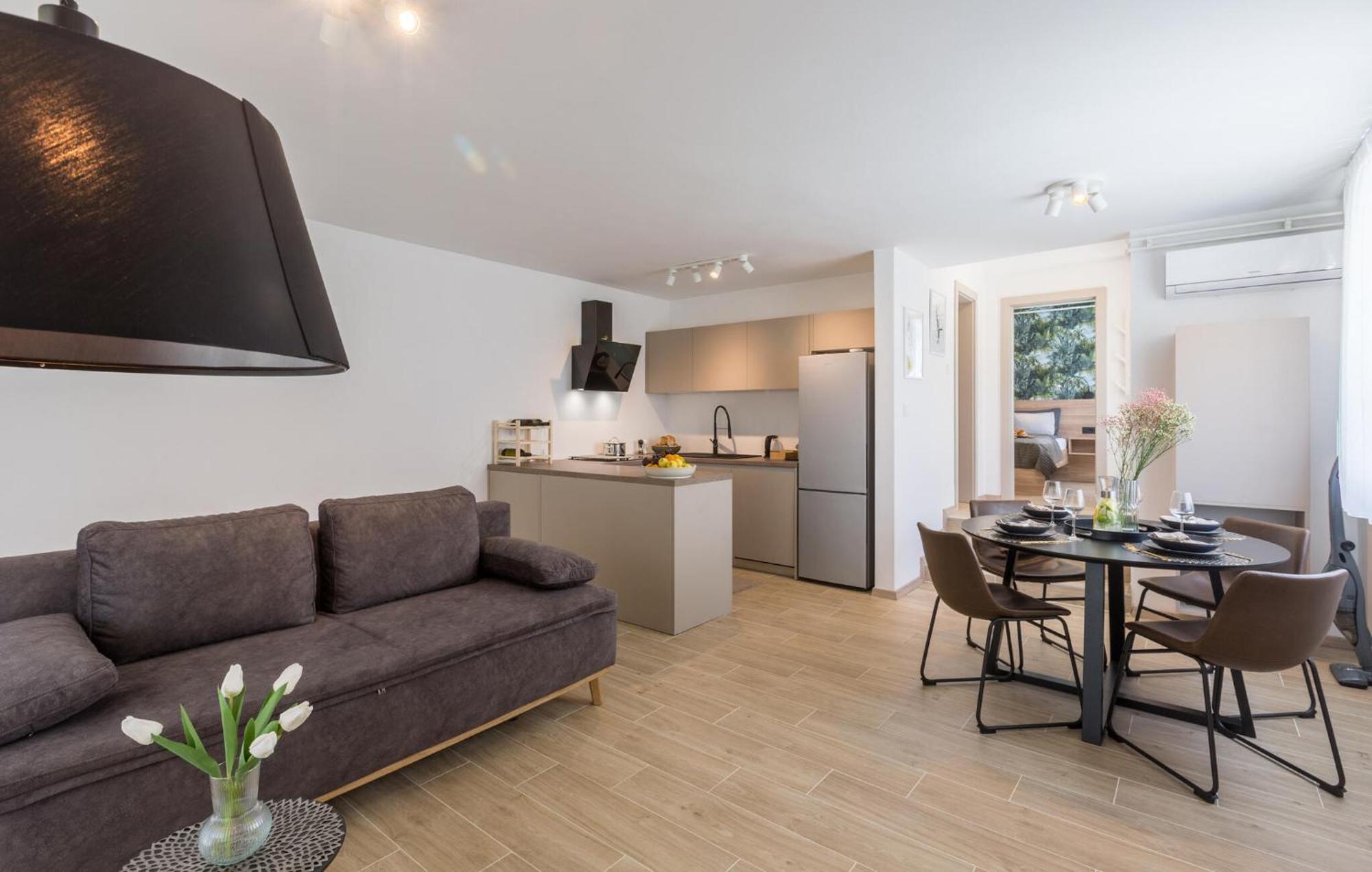 1 Bedroom Beautiful Apartment In Poreč Zewnętrze zdjęcie