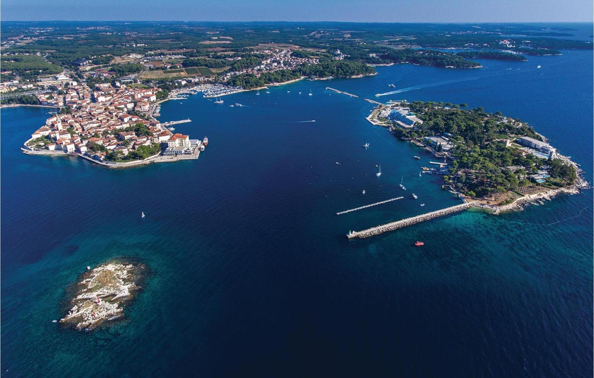 1 Bedroom Beautiful Apartment In Poreč Zewnętrze zdjęcie