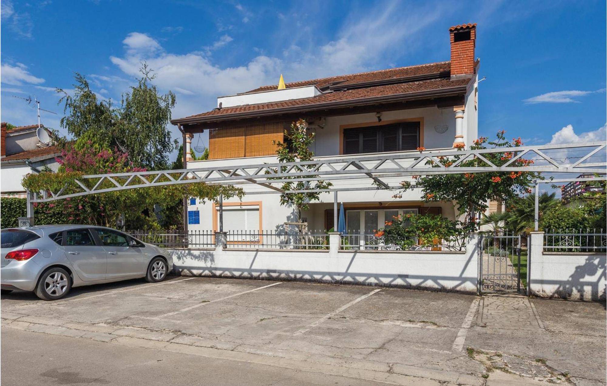 1 Bedroom Beautiful Apartment In Poreč Zewnętrze zdjęcie